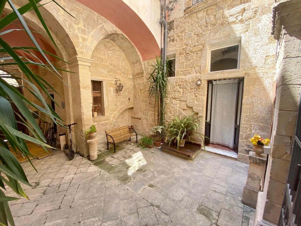 Antica Lecce Appartement Buitenkant foto